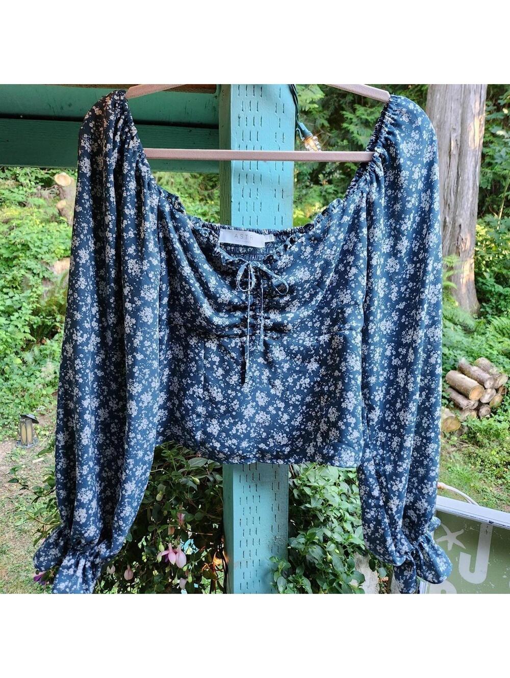 ASTR the Label Floral Print Long Sleeve Tie Front Blouse Top, Size L
